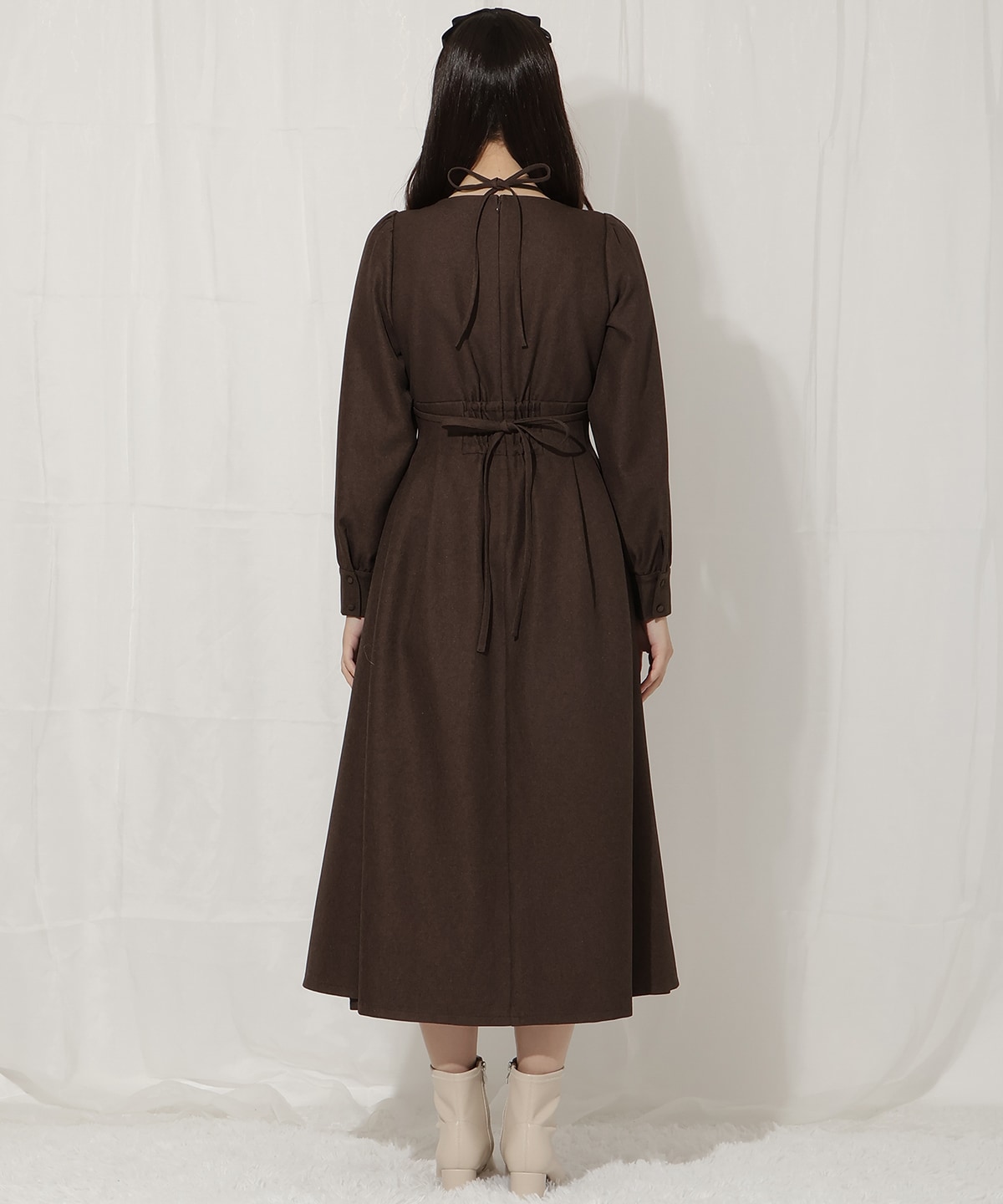 クロスネックフレアワンピース