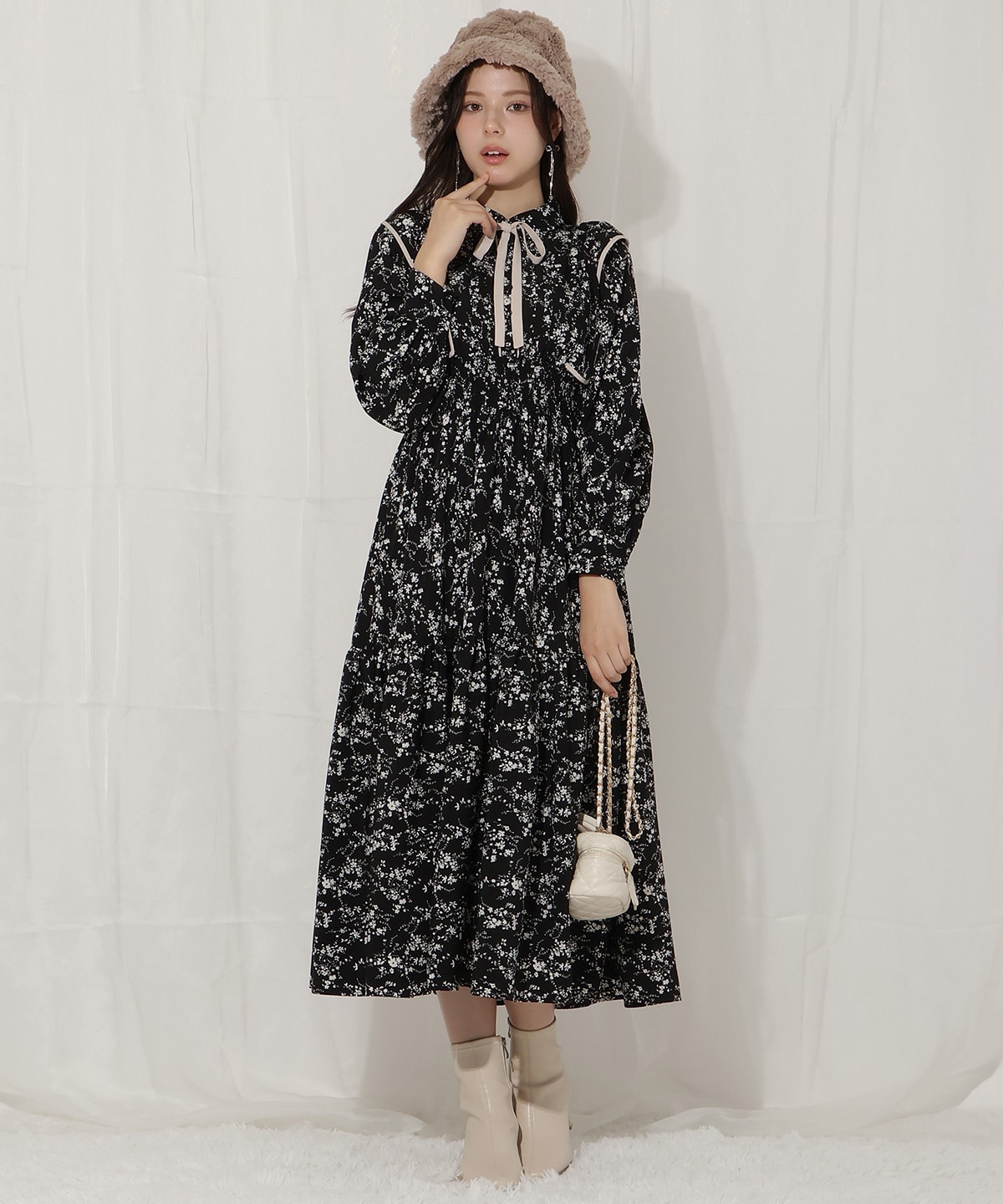 ティアード切り替えパイピングフリルワンピース