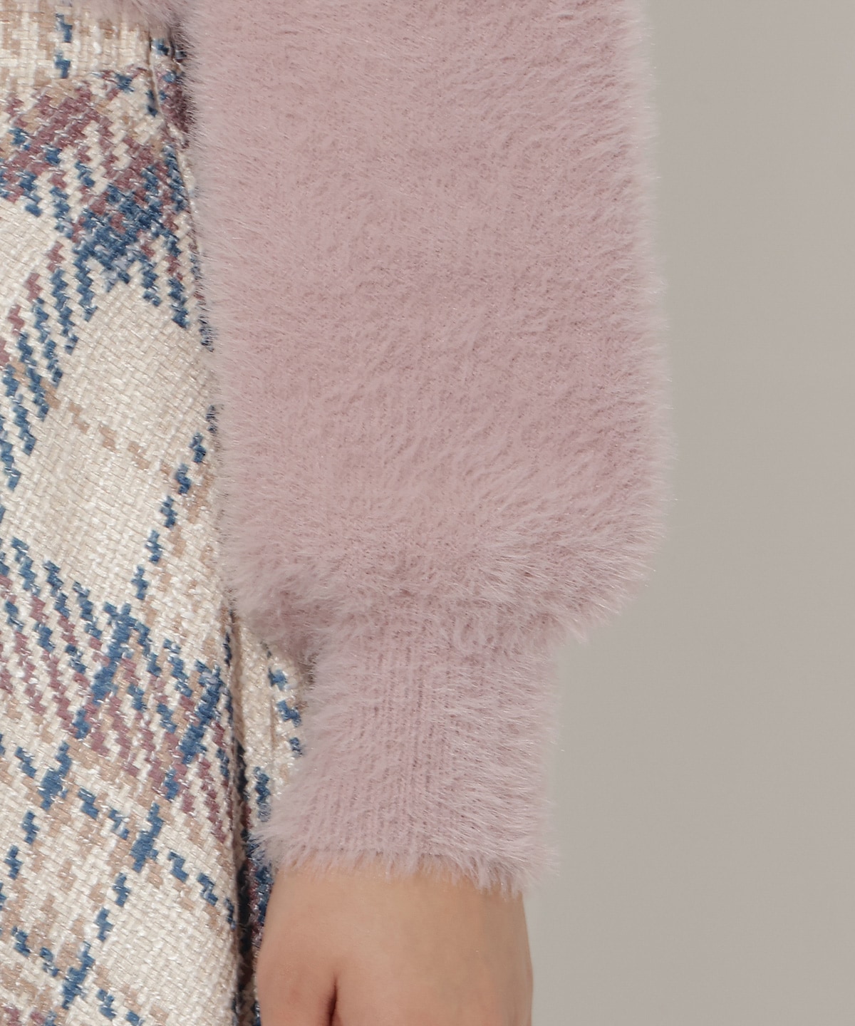 ビジュー付きラメ刺繍カーディガン