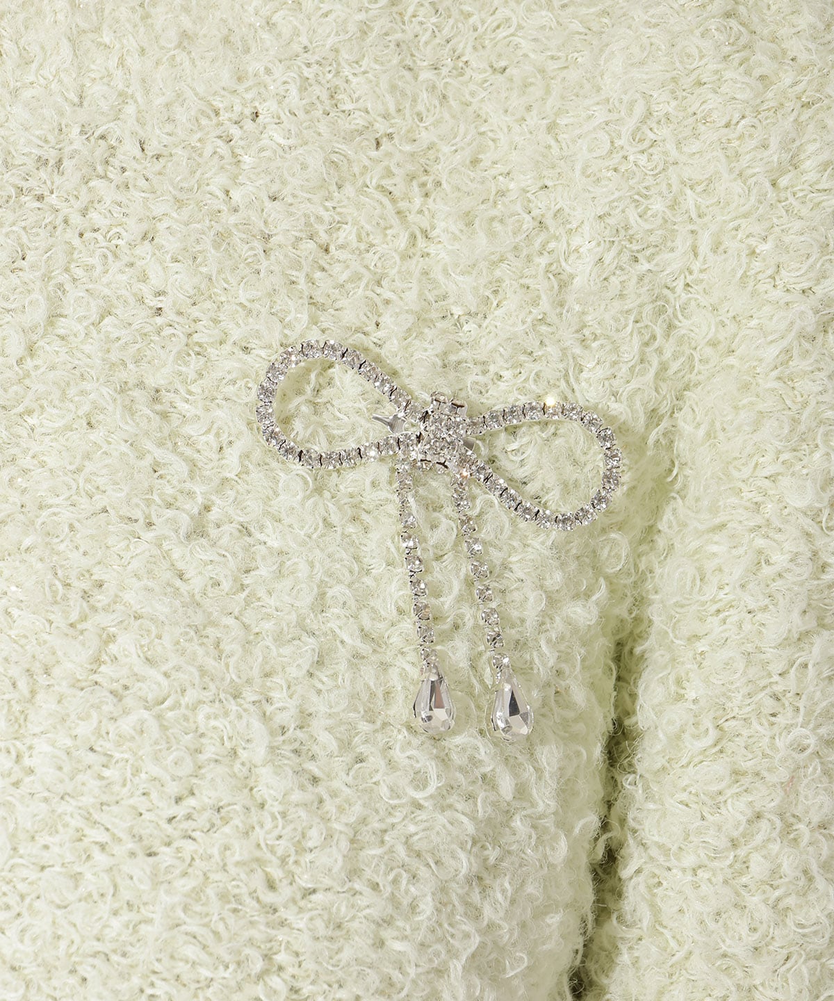 リボンブローチ付きテディヤーンニット