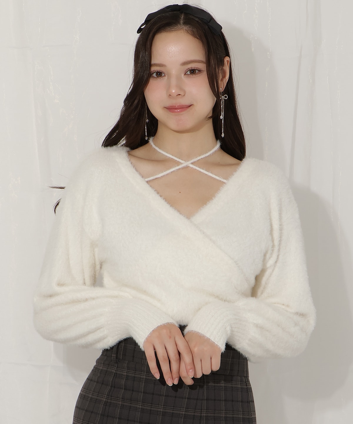 クロスネックカシュクールフェザーニット