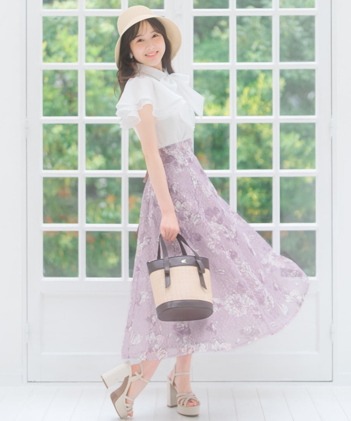 フレアスリーブリボンタイブラウス