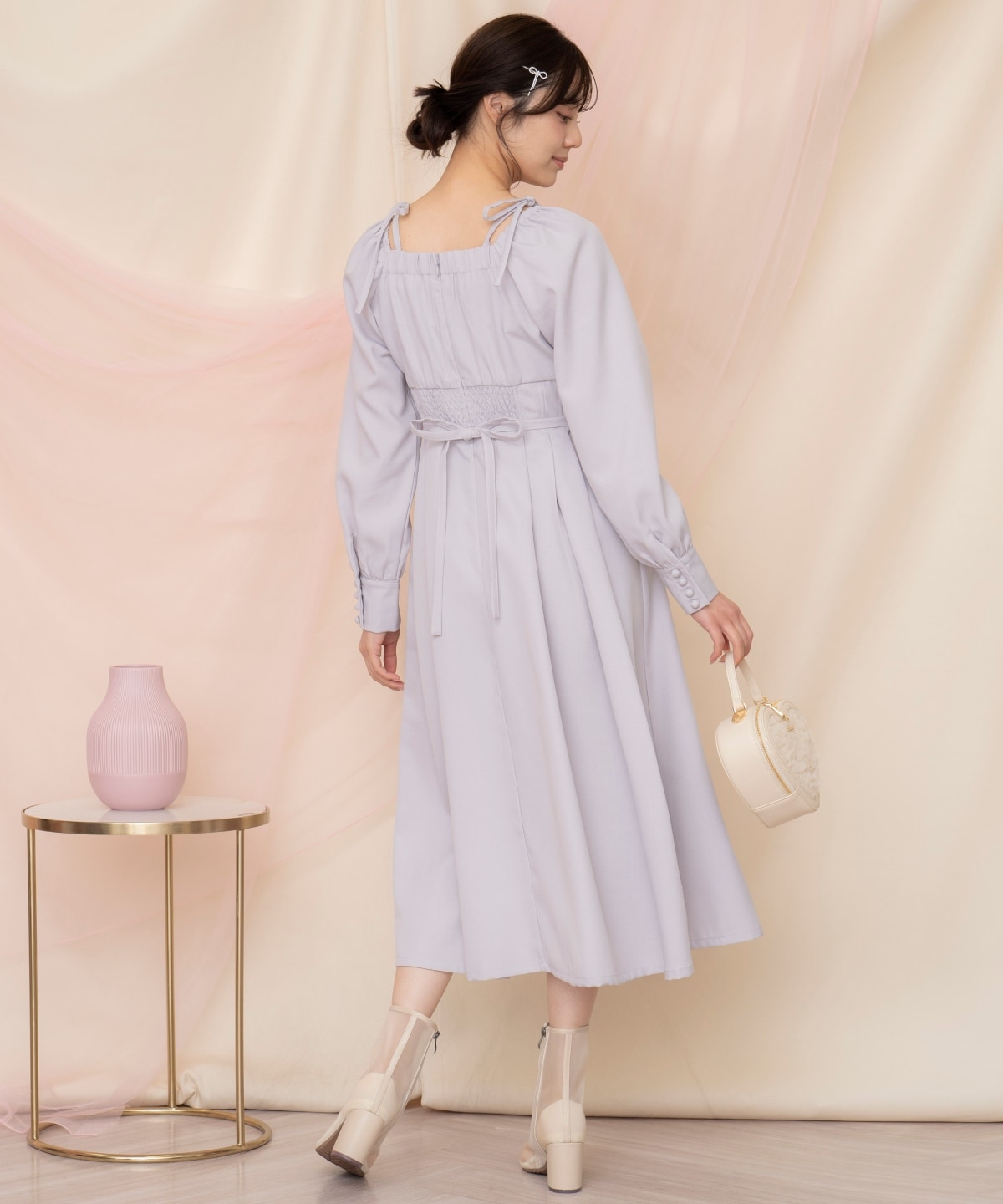 ショルダーリボンタックフレアワンピース