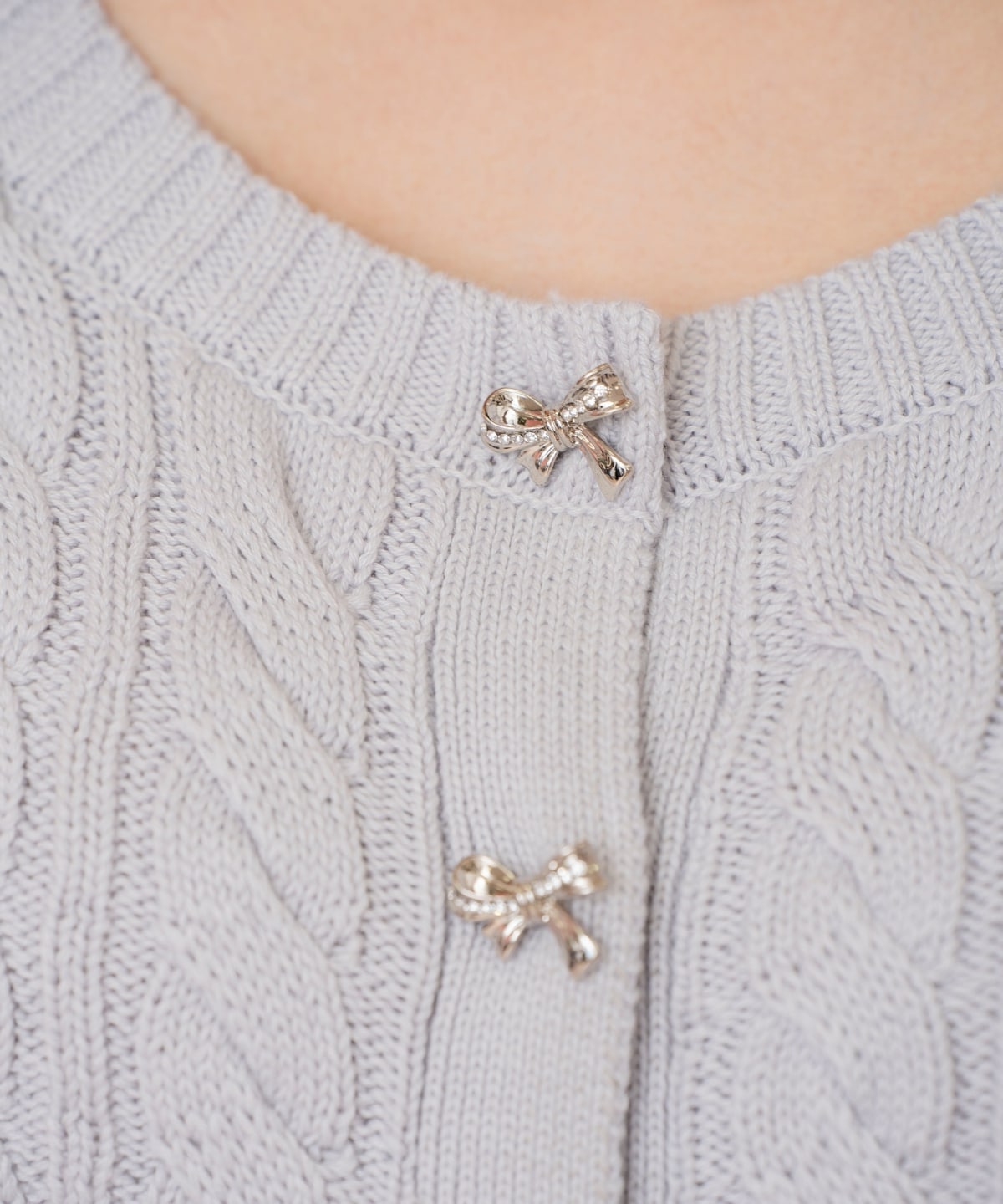 ビジューリボンケーブルカーディガン