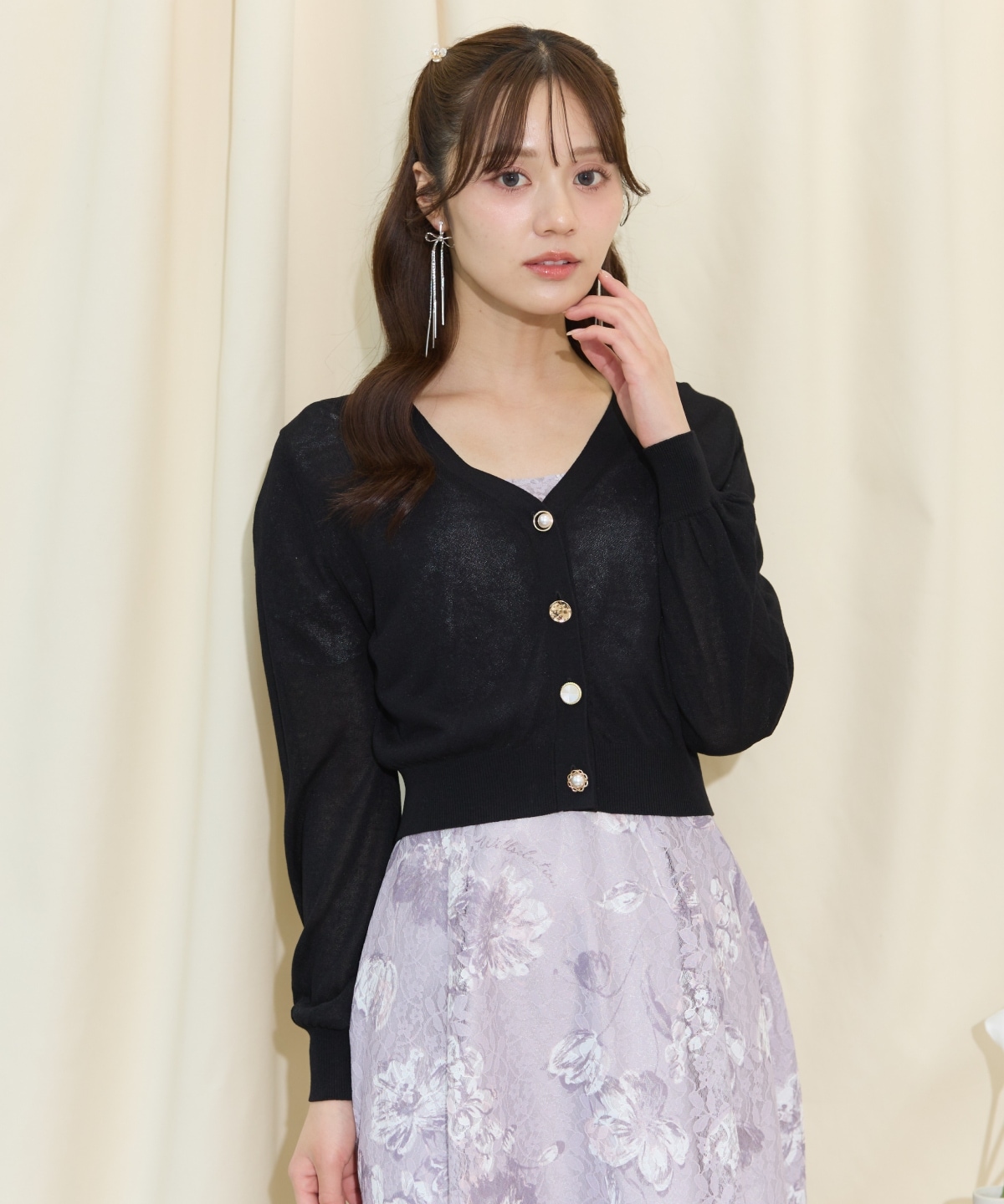 アソートボタンシアーカーディガン