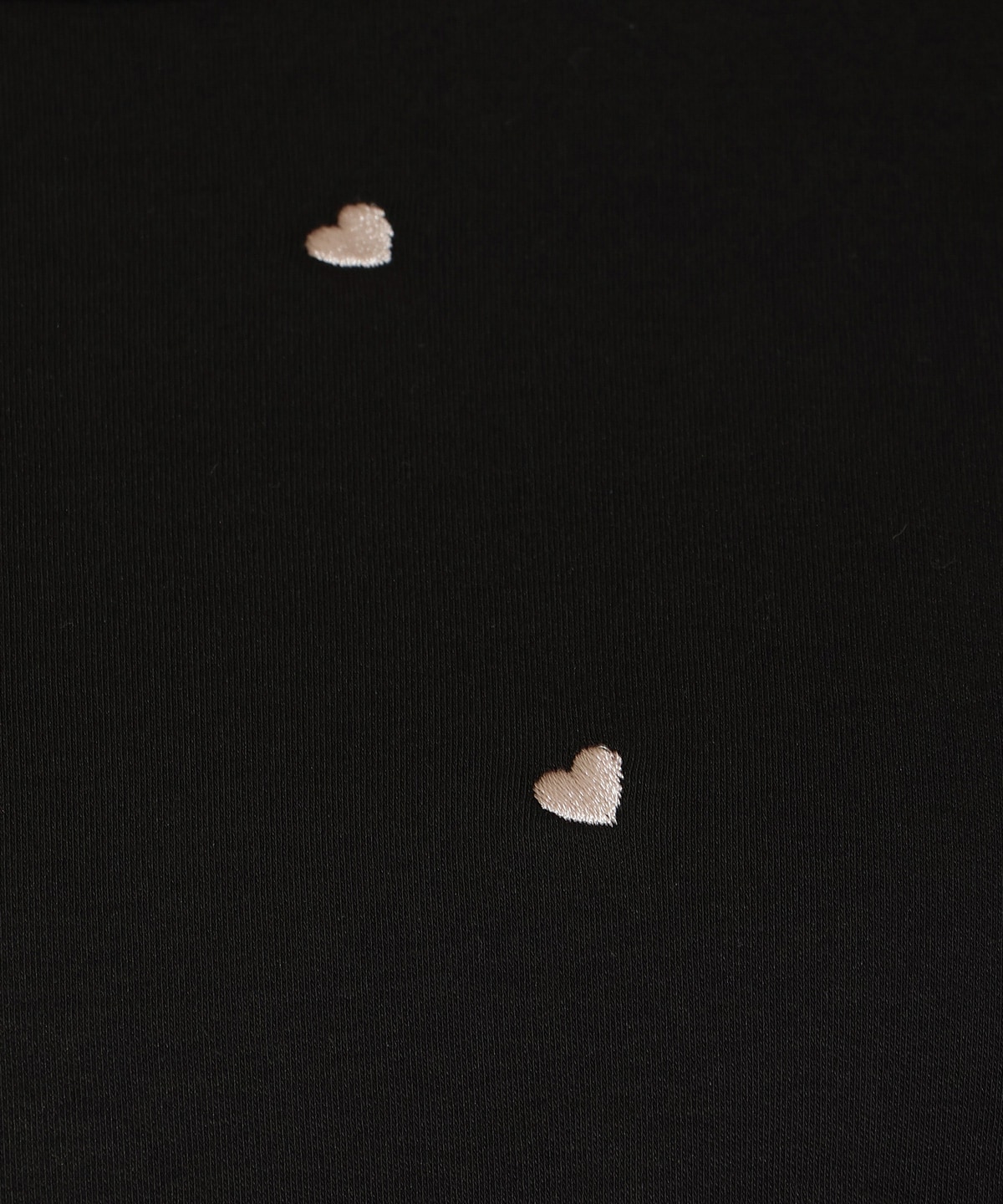ハート刺繍タックスリーブTシャツ