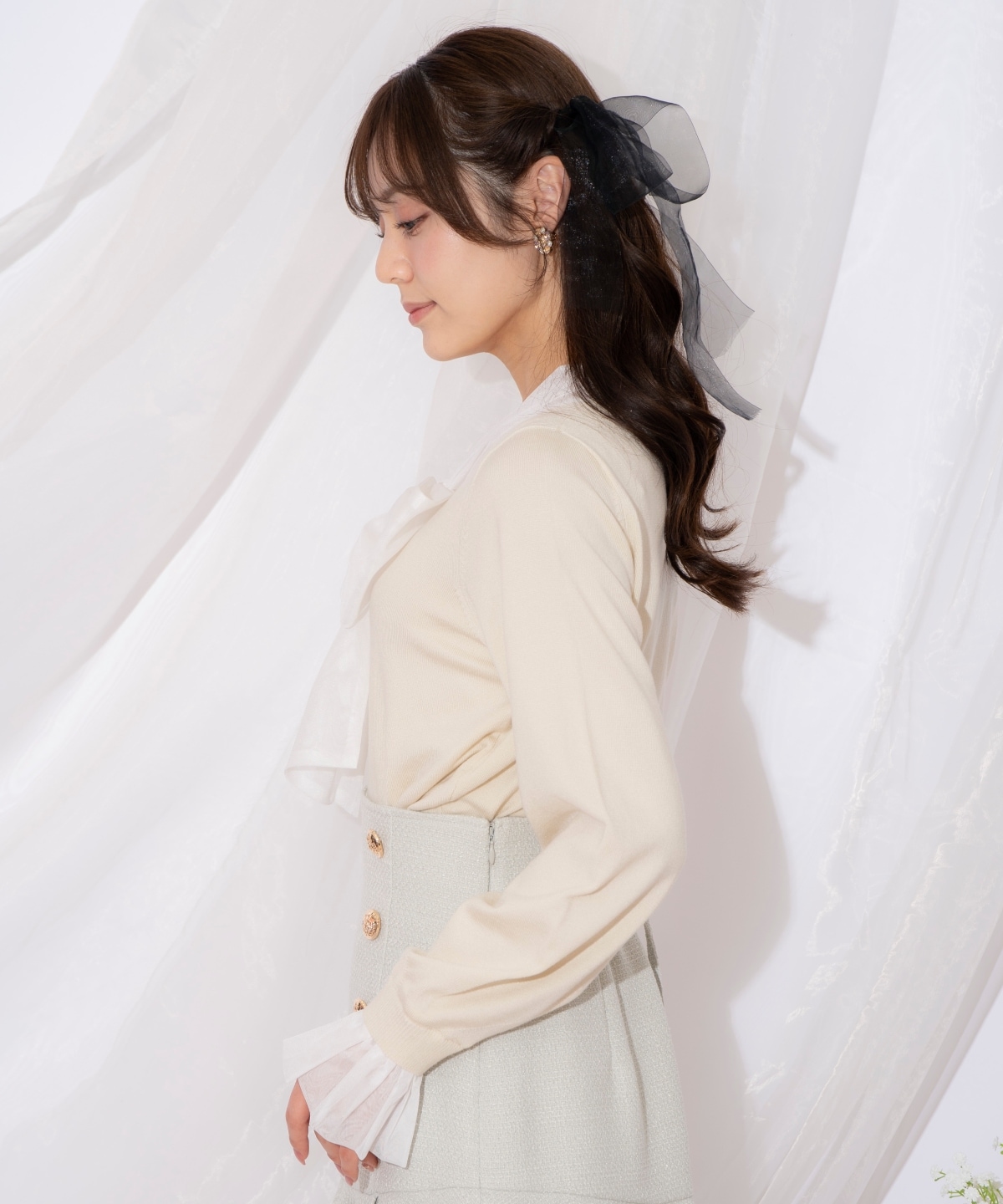 レイヤード風ボウタイニット