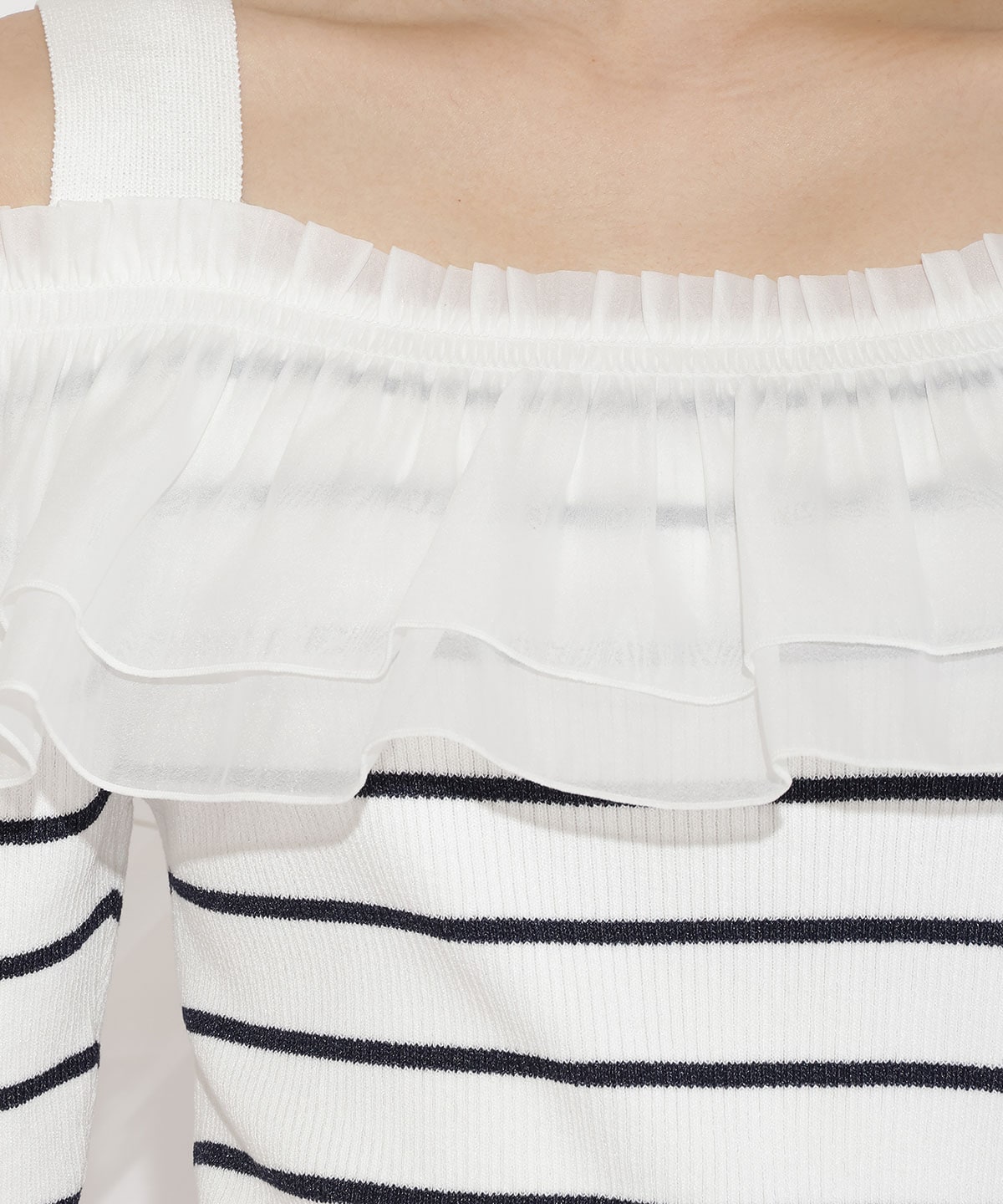 シアーボリュームフリルニットプルオーバー