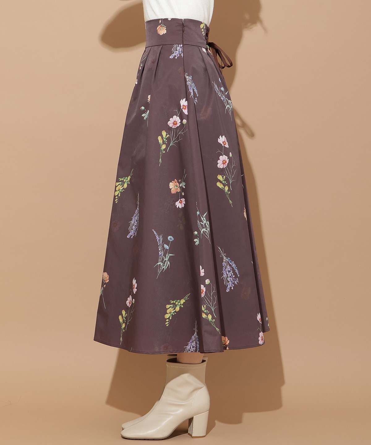 オータムボタニカルフラワータックスカート