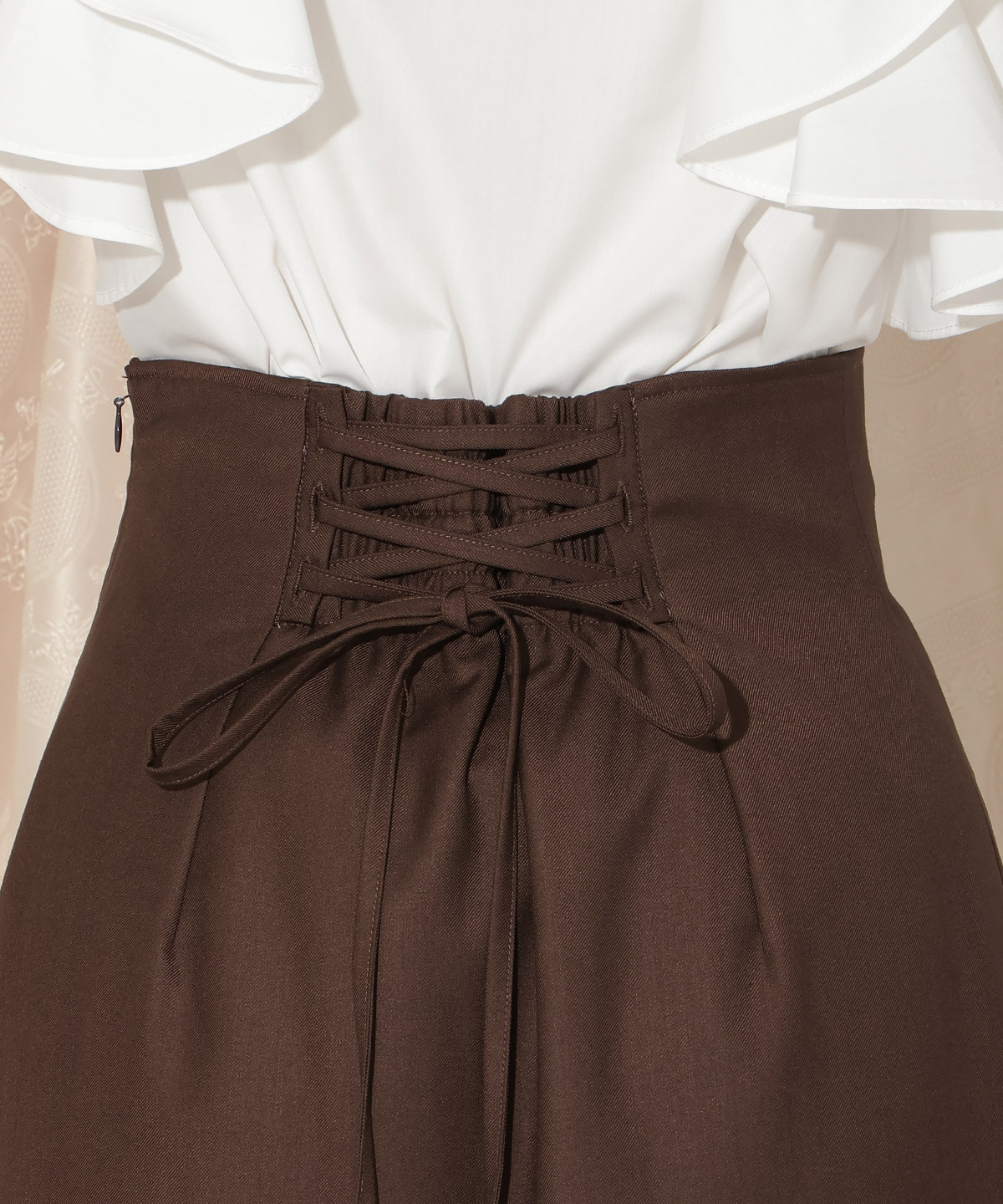 ラッフルティアードヘムスカート