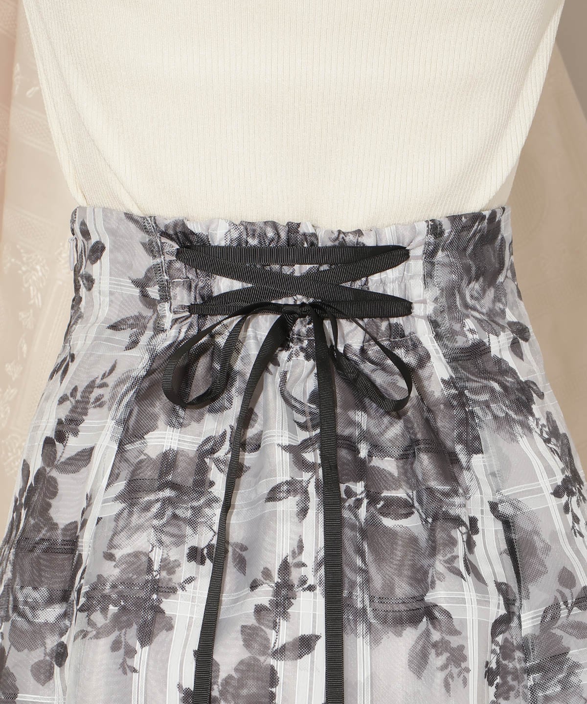 モノトーンフラワーオーガンジーフレアスカート