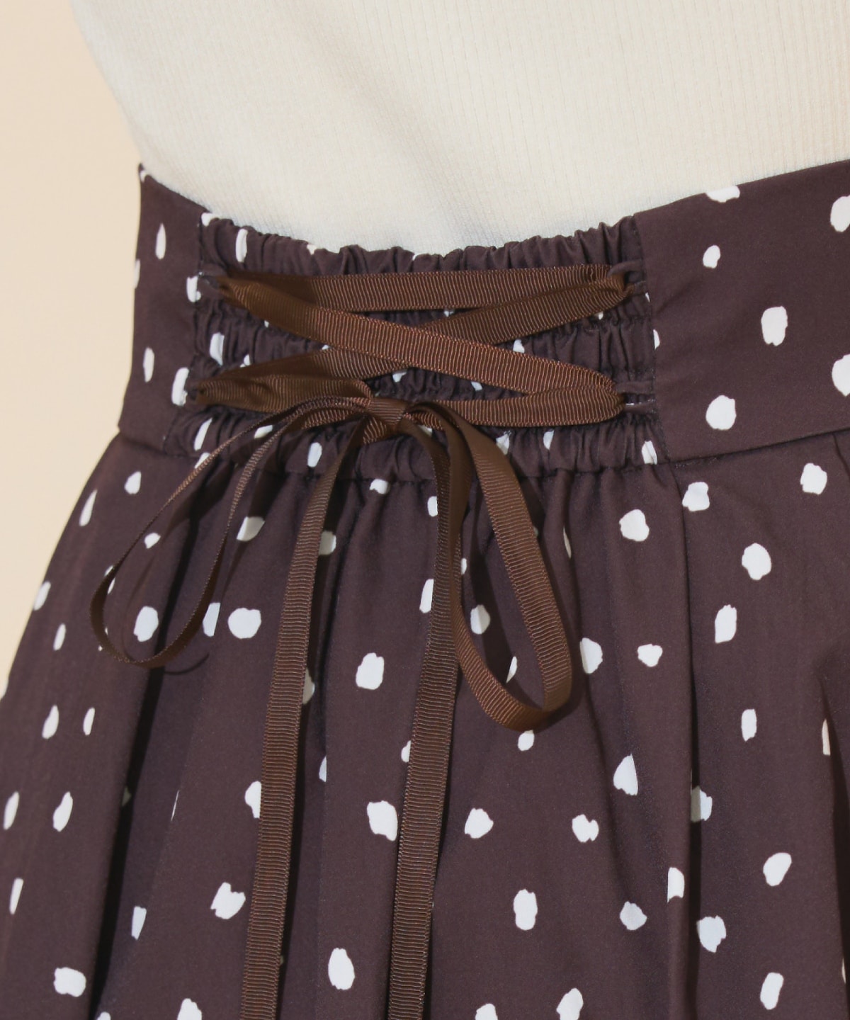 ダルメシアンプリントボリュームタックスカート