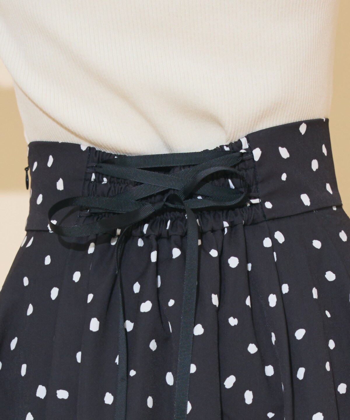 ダルメシアンプリントボリュームタックスカート