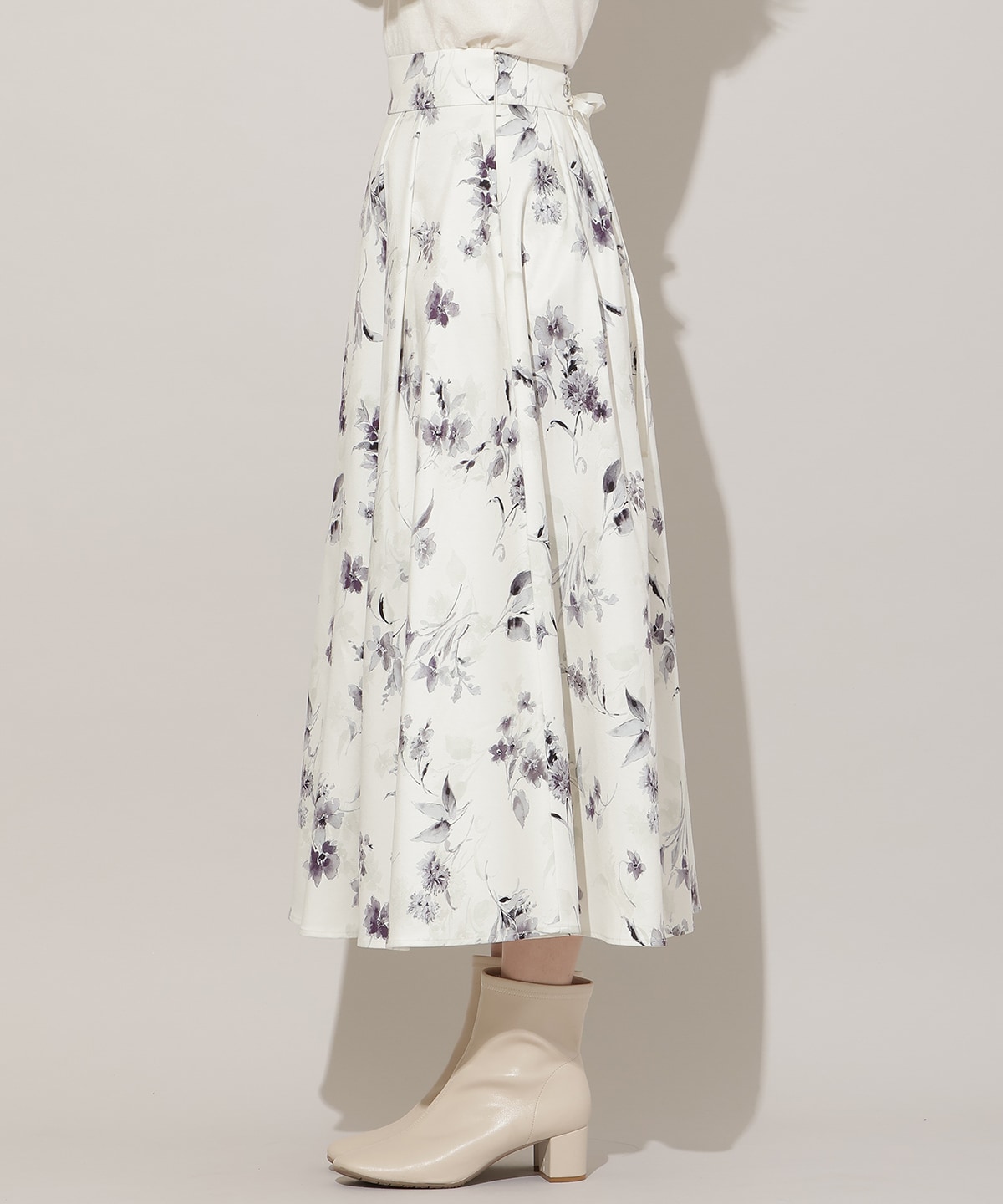 フラワープリントボリュームタックスカート