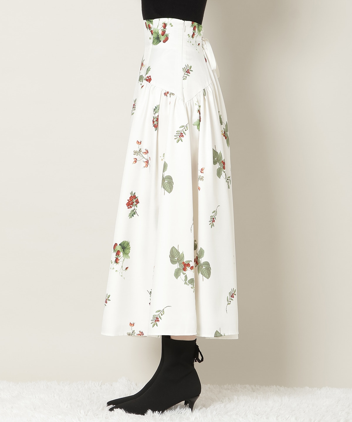 【12/5(fri)10時発売】ウィンターボタニカルスカート