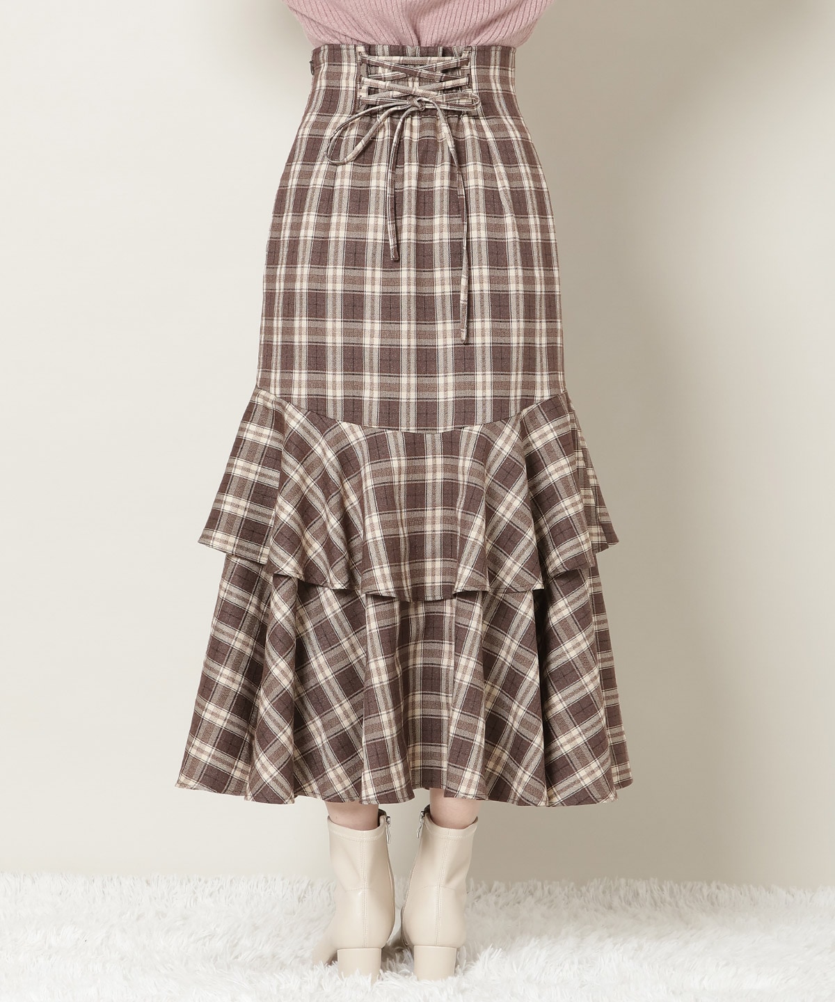 スリットデザインラッフルハイウエストスカート