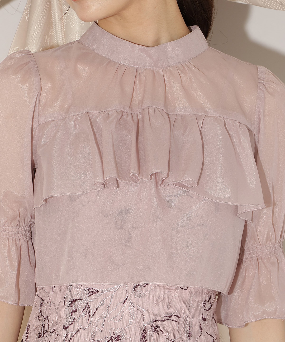 フリル切り替えシフォンブラウス