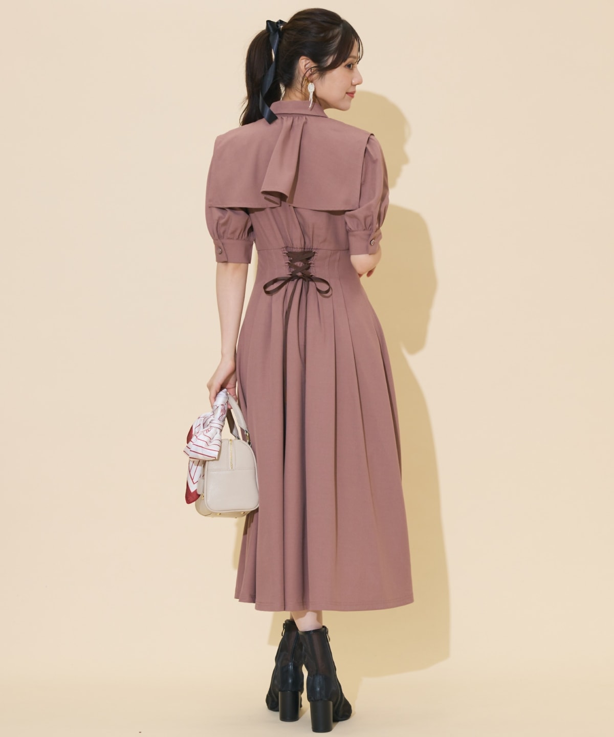 スクエアラッフルシャツワンピース