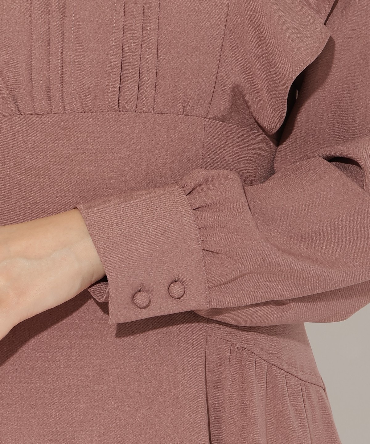 ネックリボンギャザー切り替えワンピース