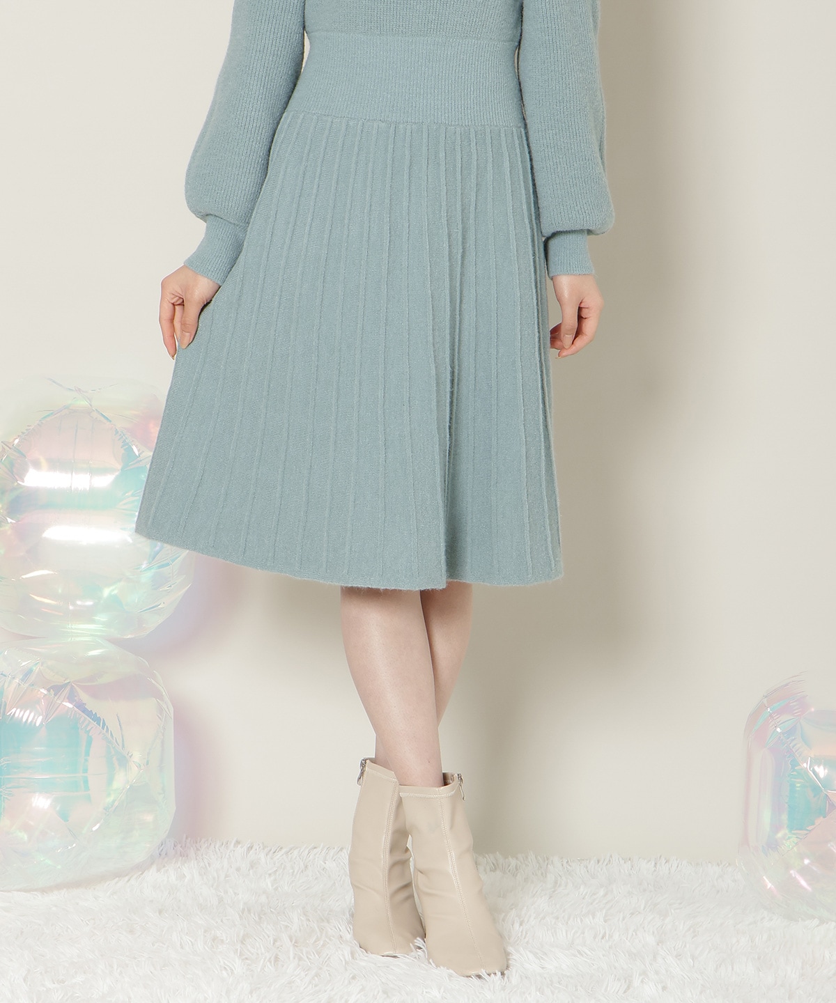 【12/18(thu) 12時予約スタート】オープンショルダープリーツニットOP