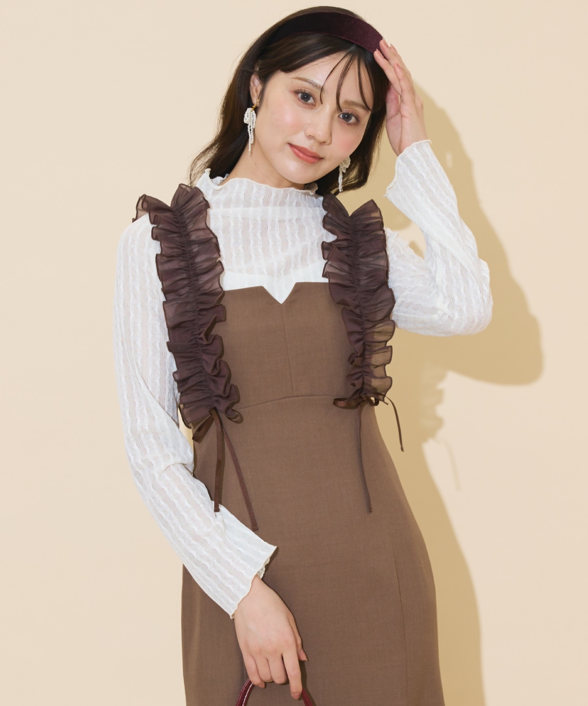 フリルショルダーマーメイドワンピース