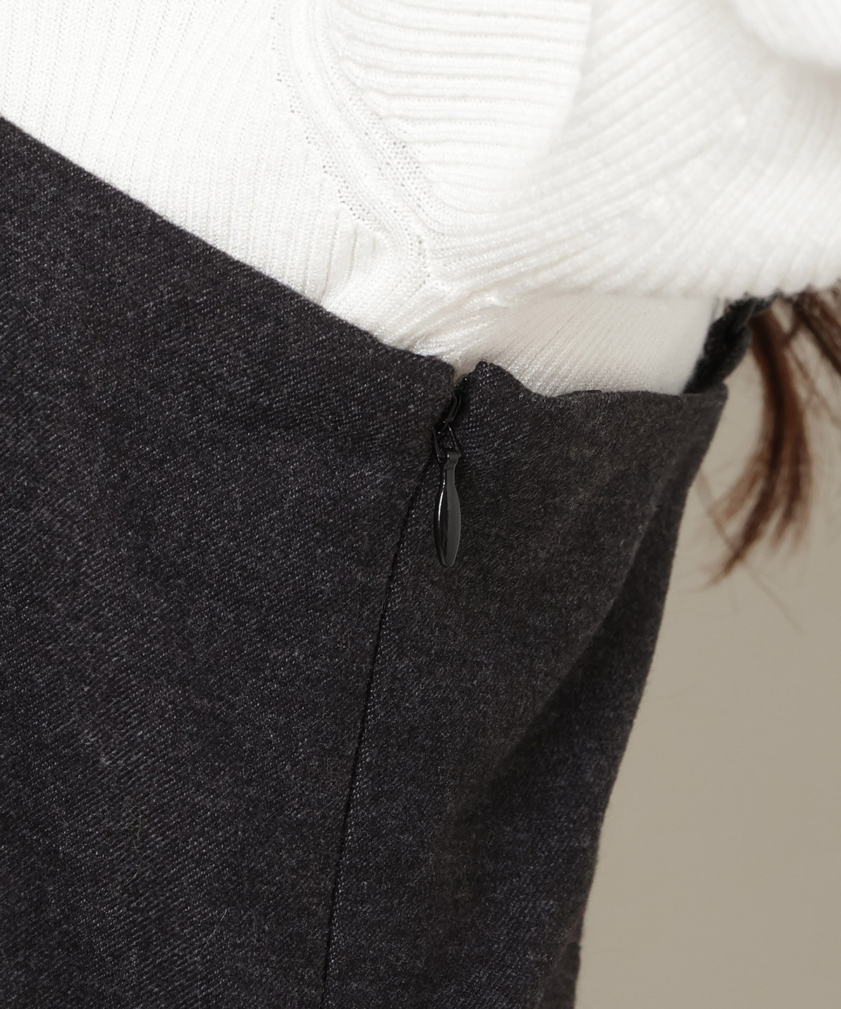 ベルト付きVカットマーメイドキャミワンピース