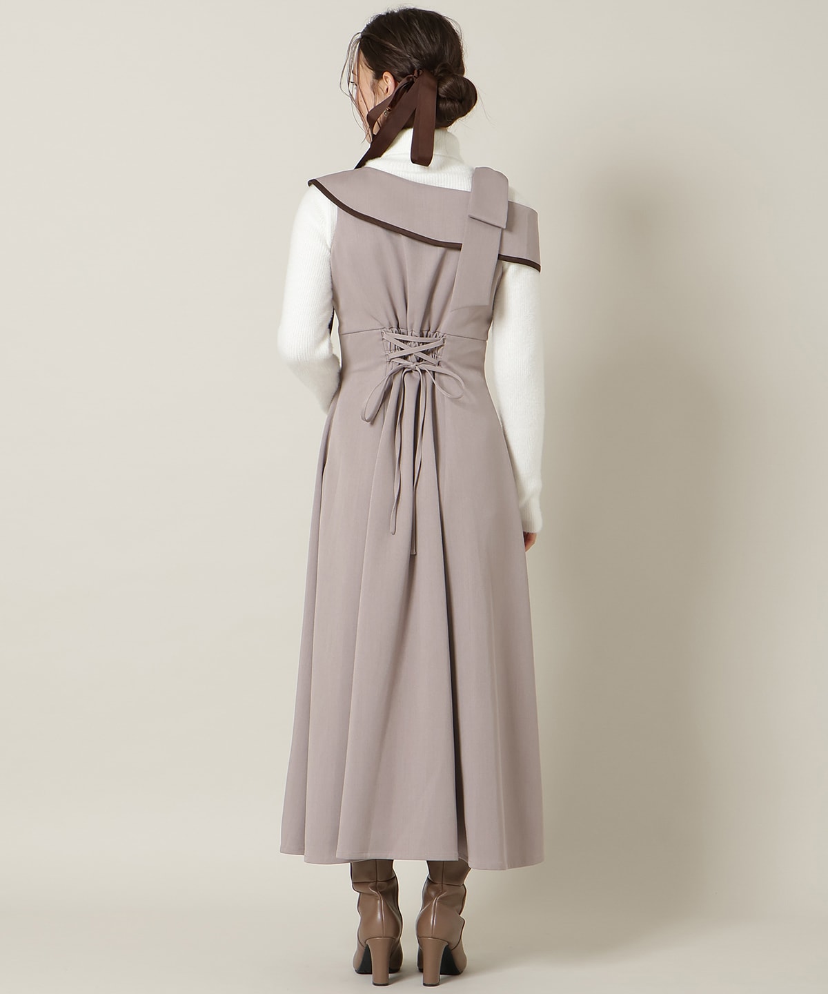 アシンメトリーリボンショルダーワンピース