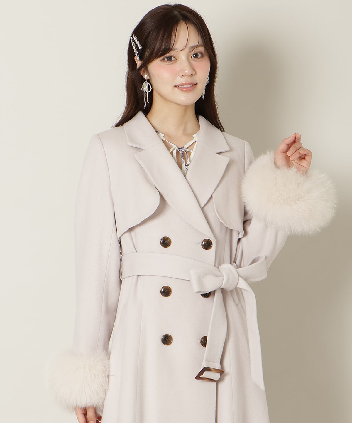 リアルファー付きウールフレアコート