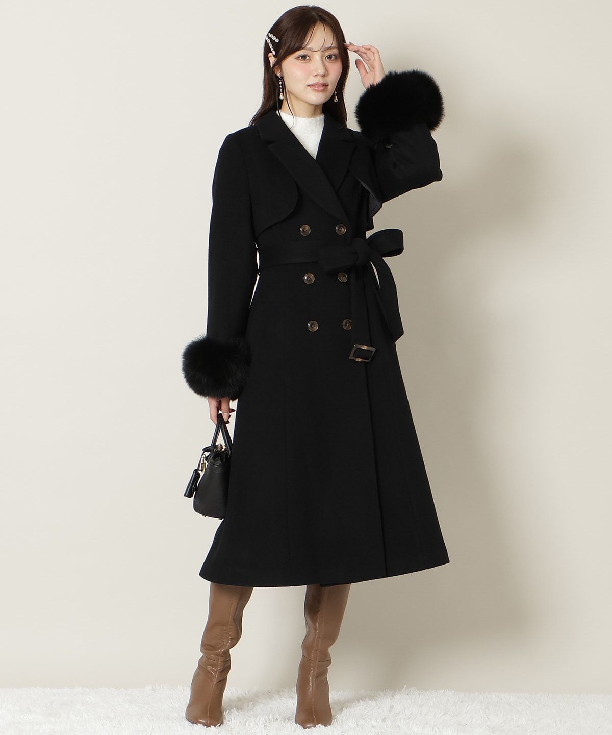 リアルファー付きウールフレアコート