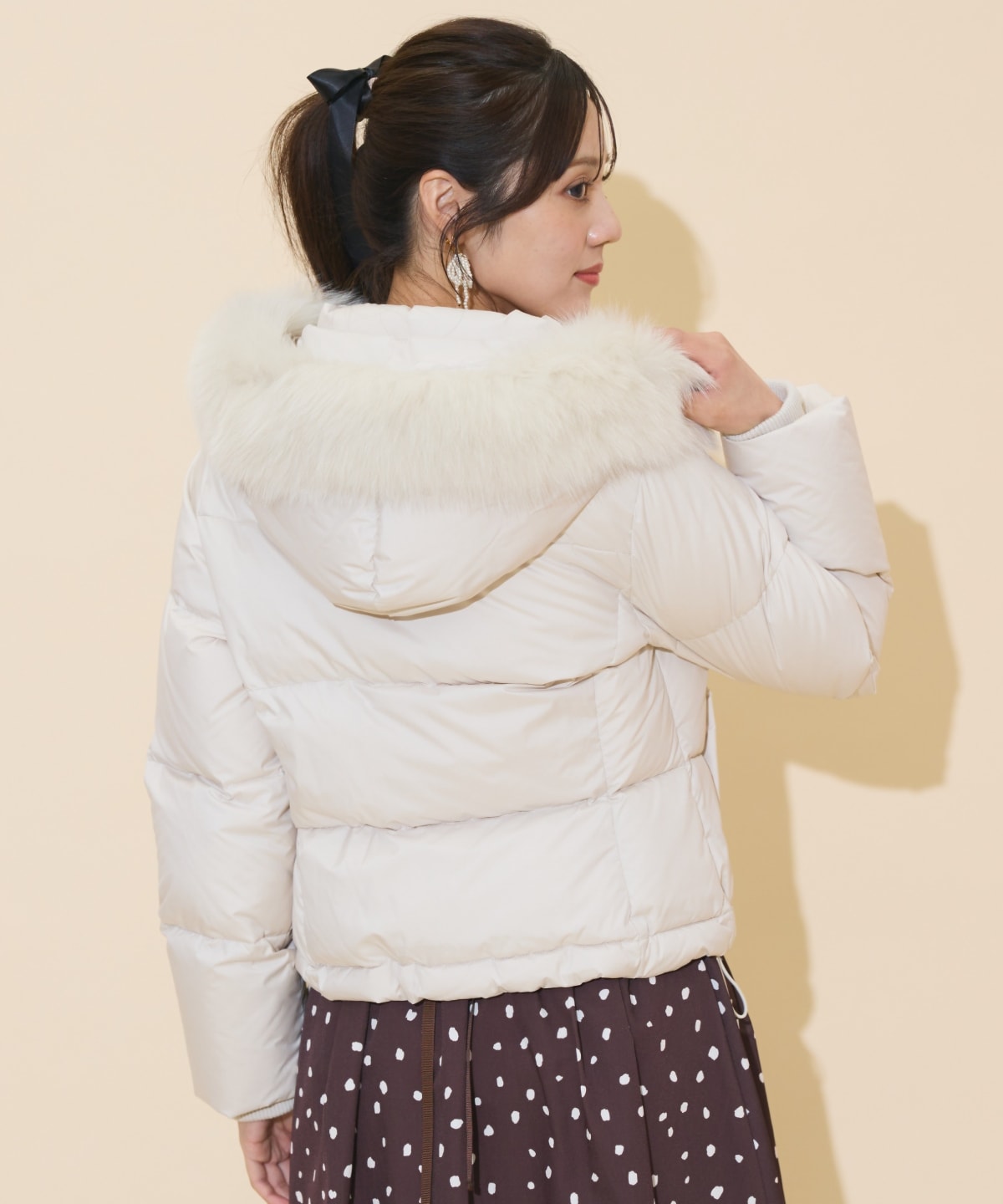 ファー付きショートダウン