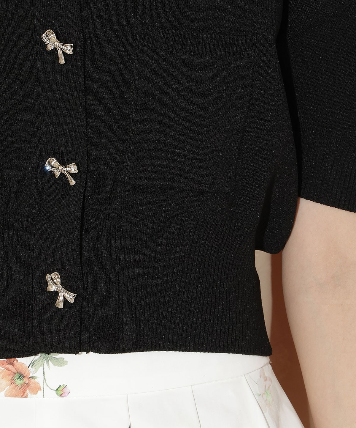 ビジューリボンタックスリーブカーディガン