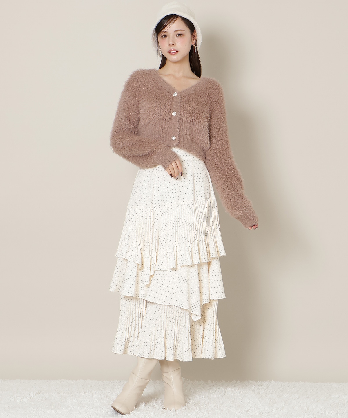 【1/1(thu)10時発売 New Year's Item】Vネックラメフェザーカーディガン