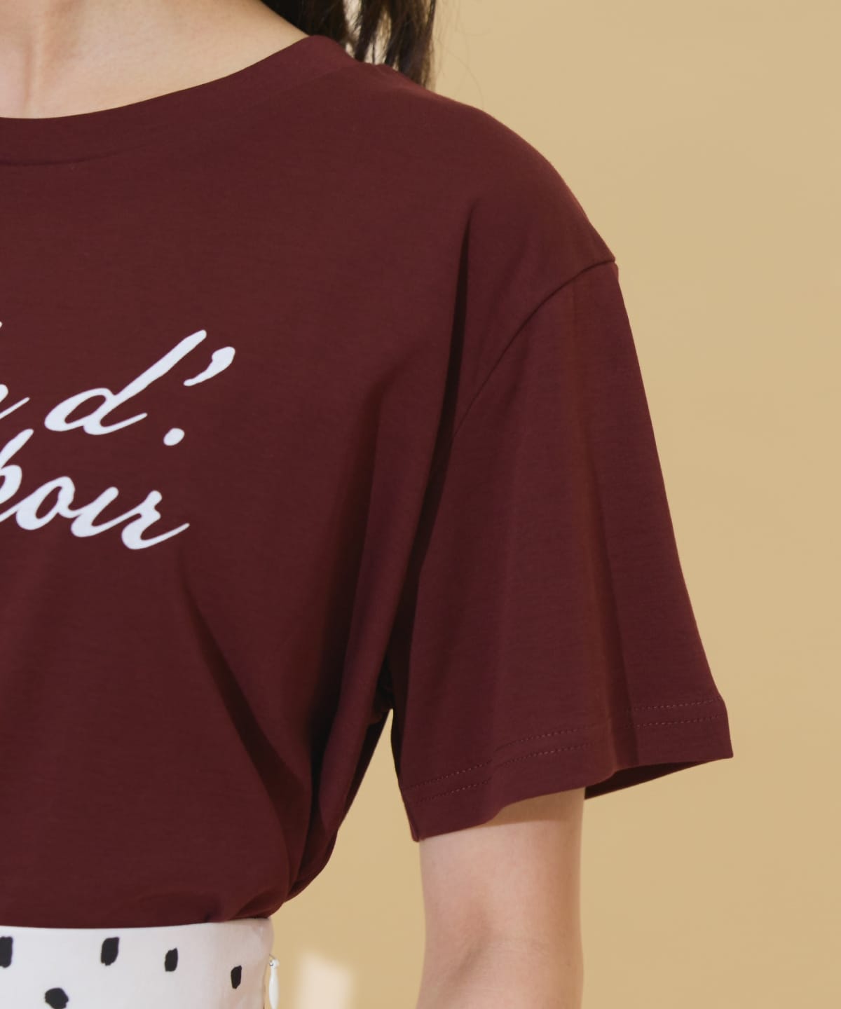 ドロップショルダーロゴTシャツ