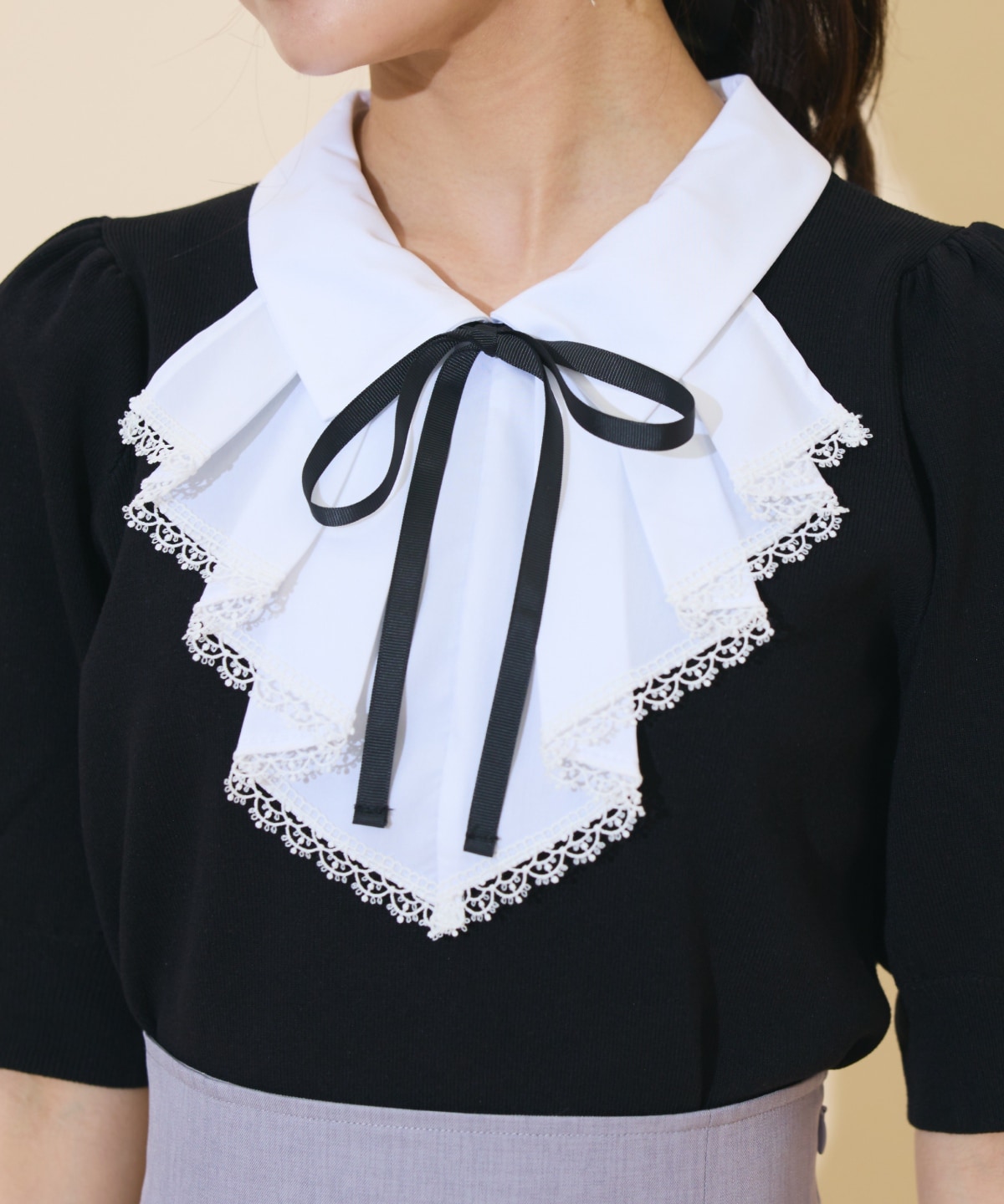 レースラッフルプルオーバー