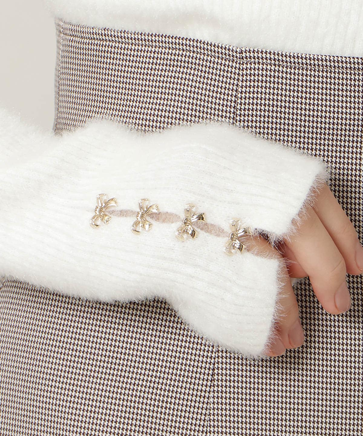 FOXライクヤーンタートルネックプルオーバー