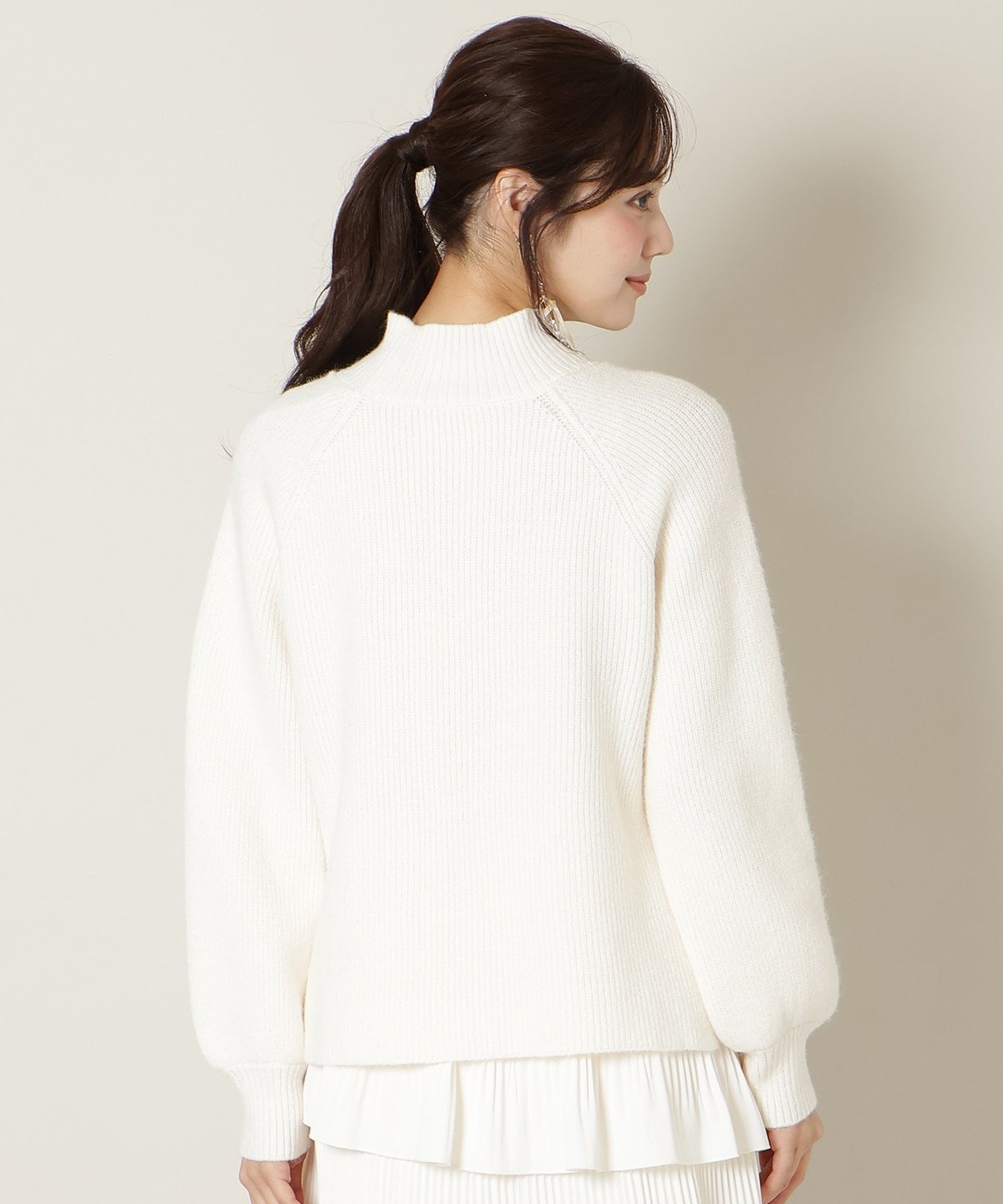 【KNIT PLEATS SET series】フラワーモチーフボトルネックニット