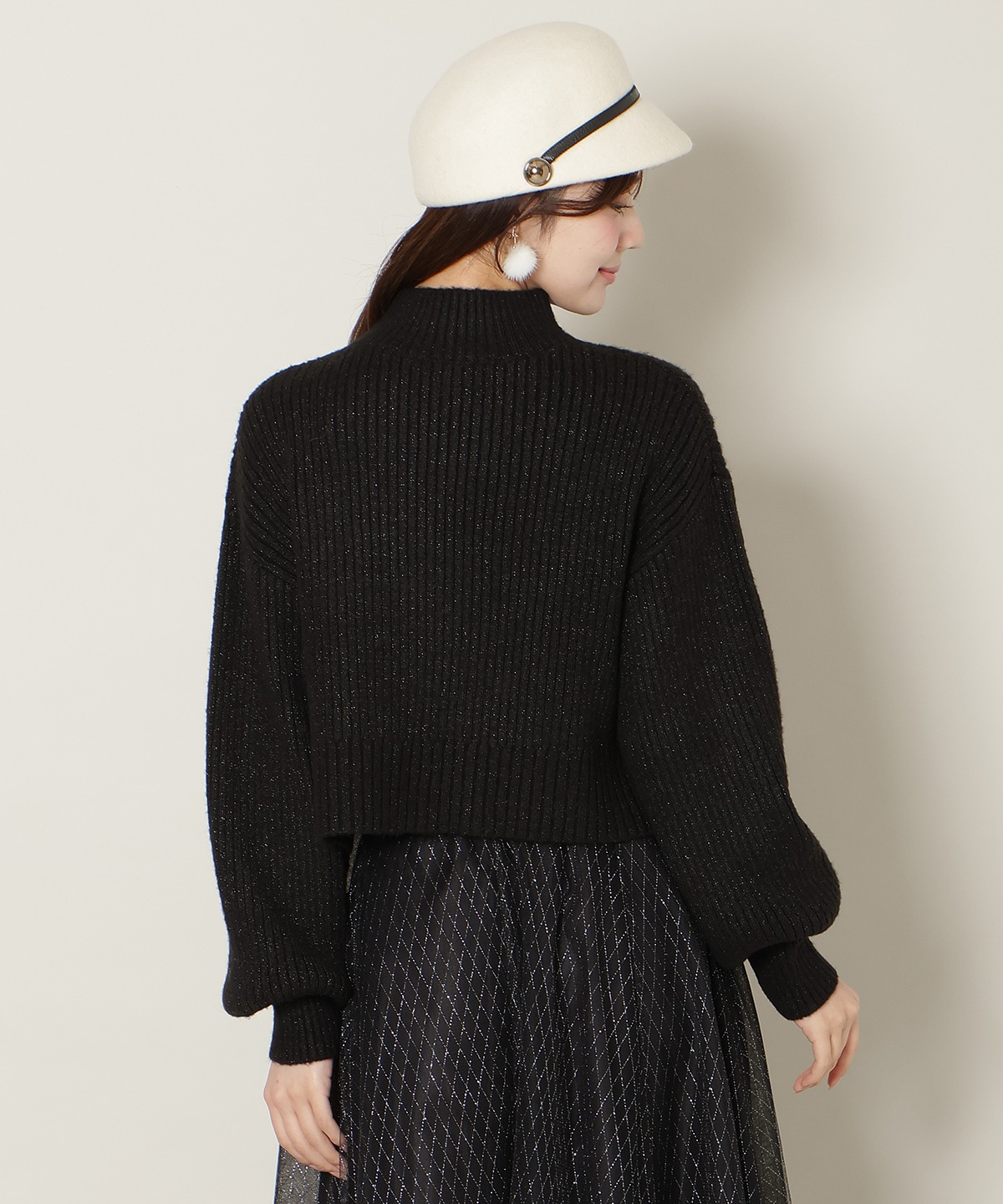 【12/5(fri)10時発売】ブローチ付きクロップドラメニット