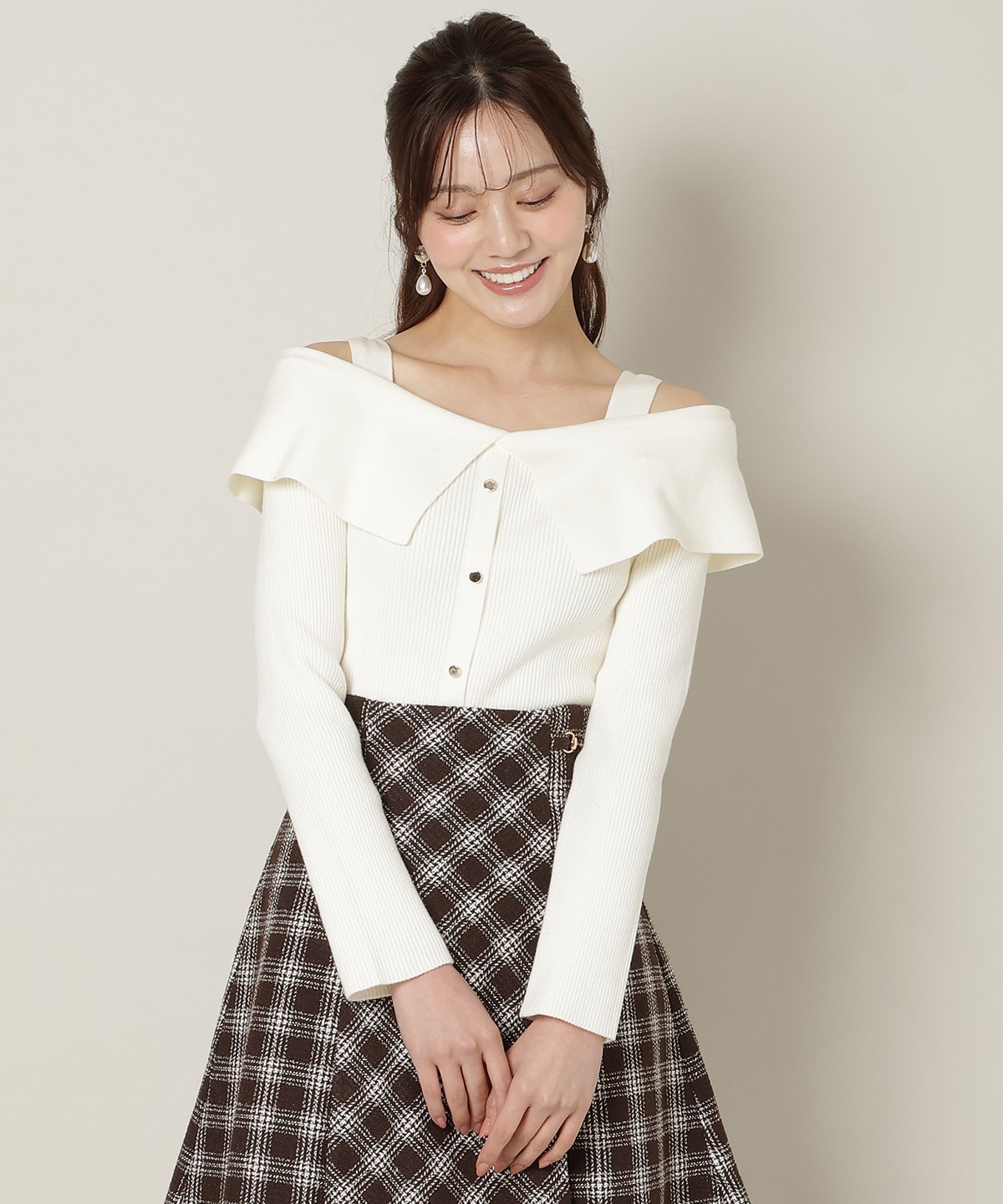 リボンオフショルニットプルオーバー