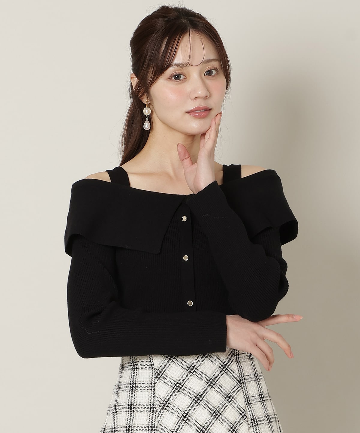 リボンオフショルニットプルオーバー