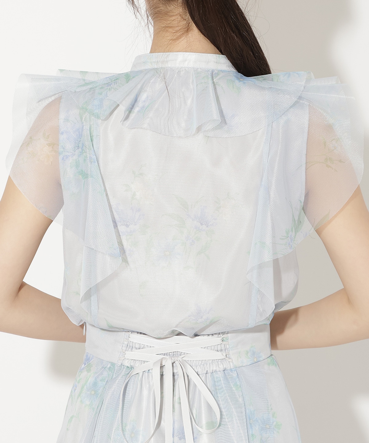 フラワーメッシュラッフルブラウス