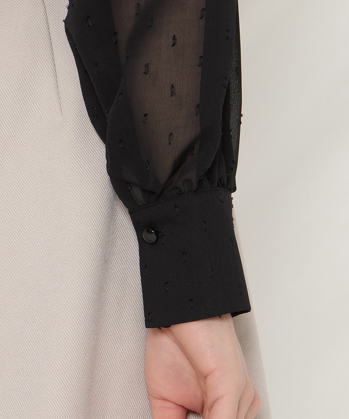 ドビードットフリルブラウス