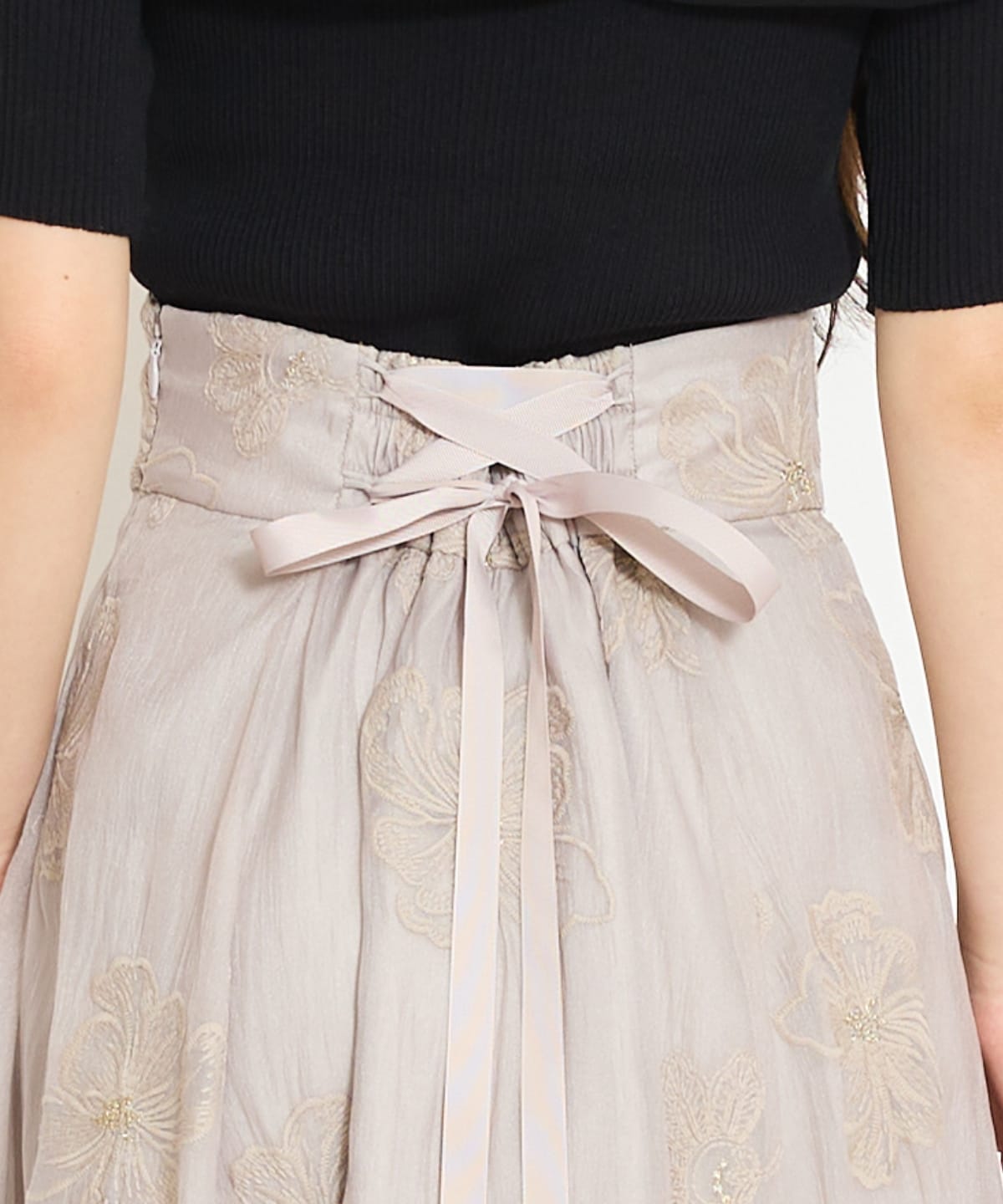 フラワー刺繍シアースカート