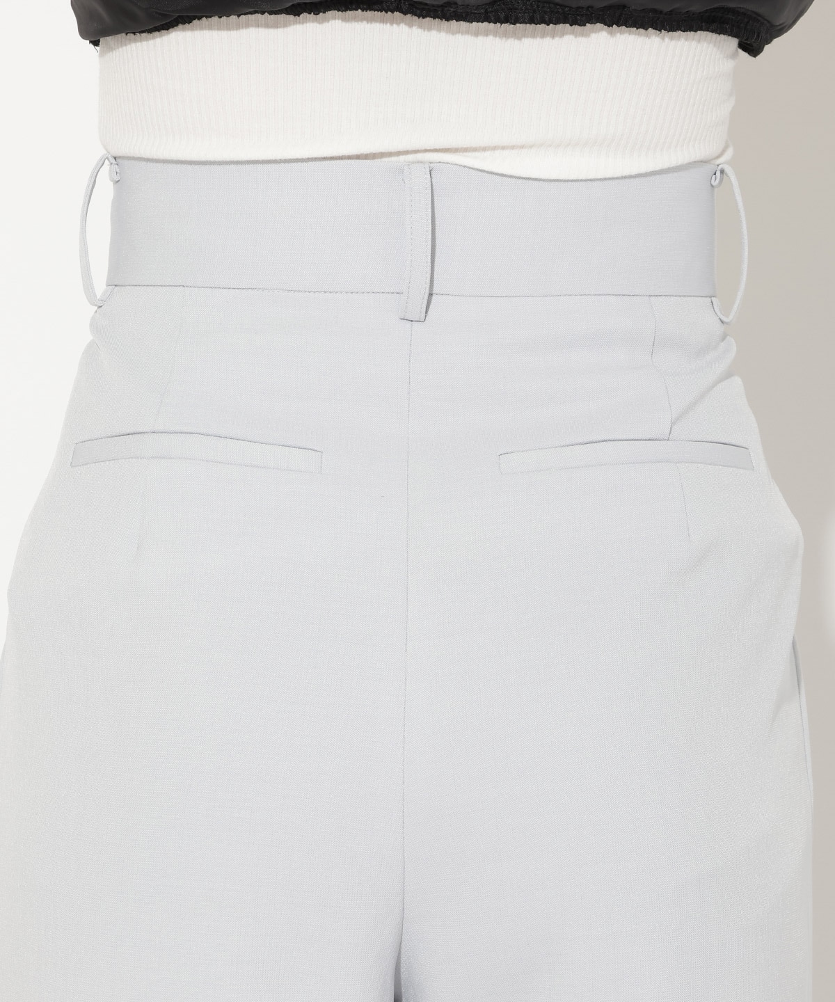 ダブルタックワイドパンツ