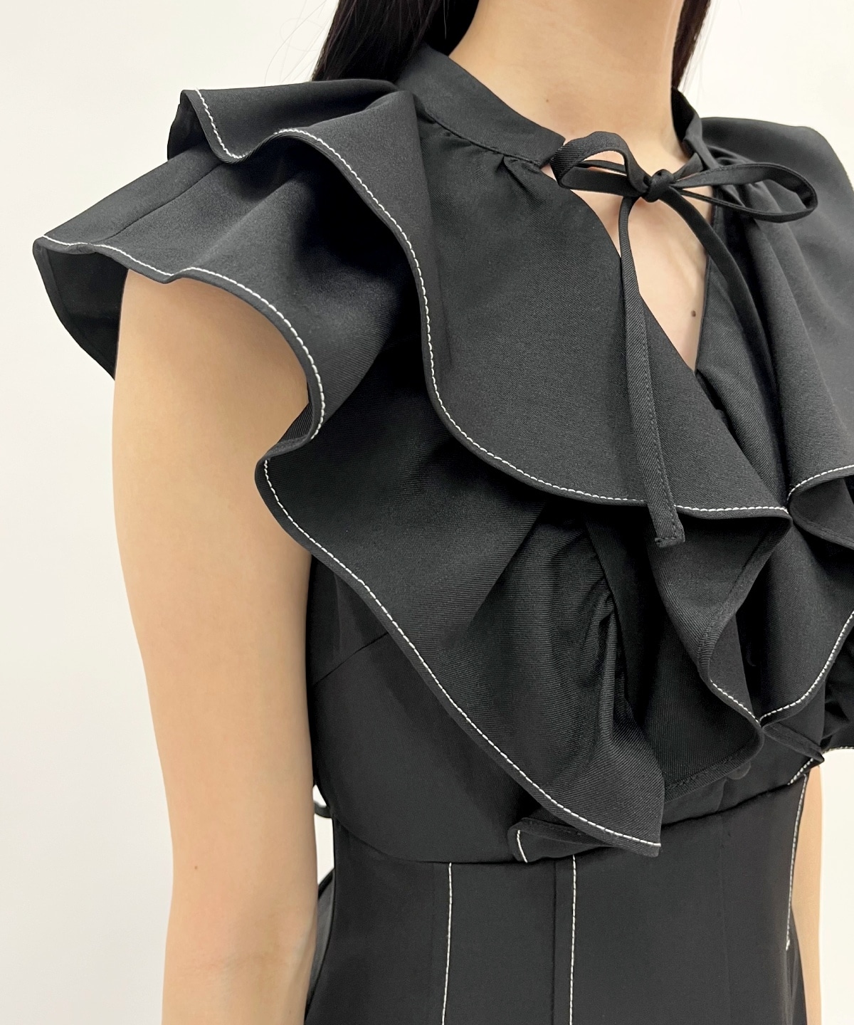 ナローリボンラッフルフリルワンピース