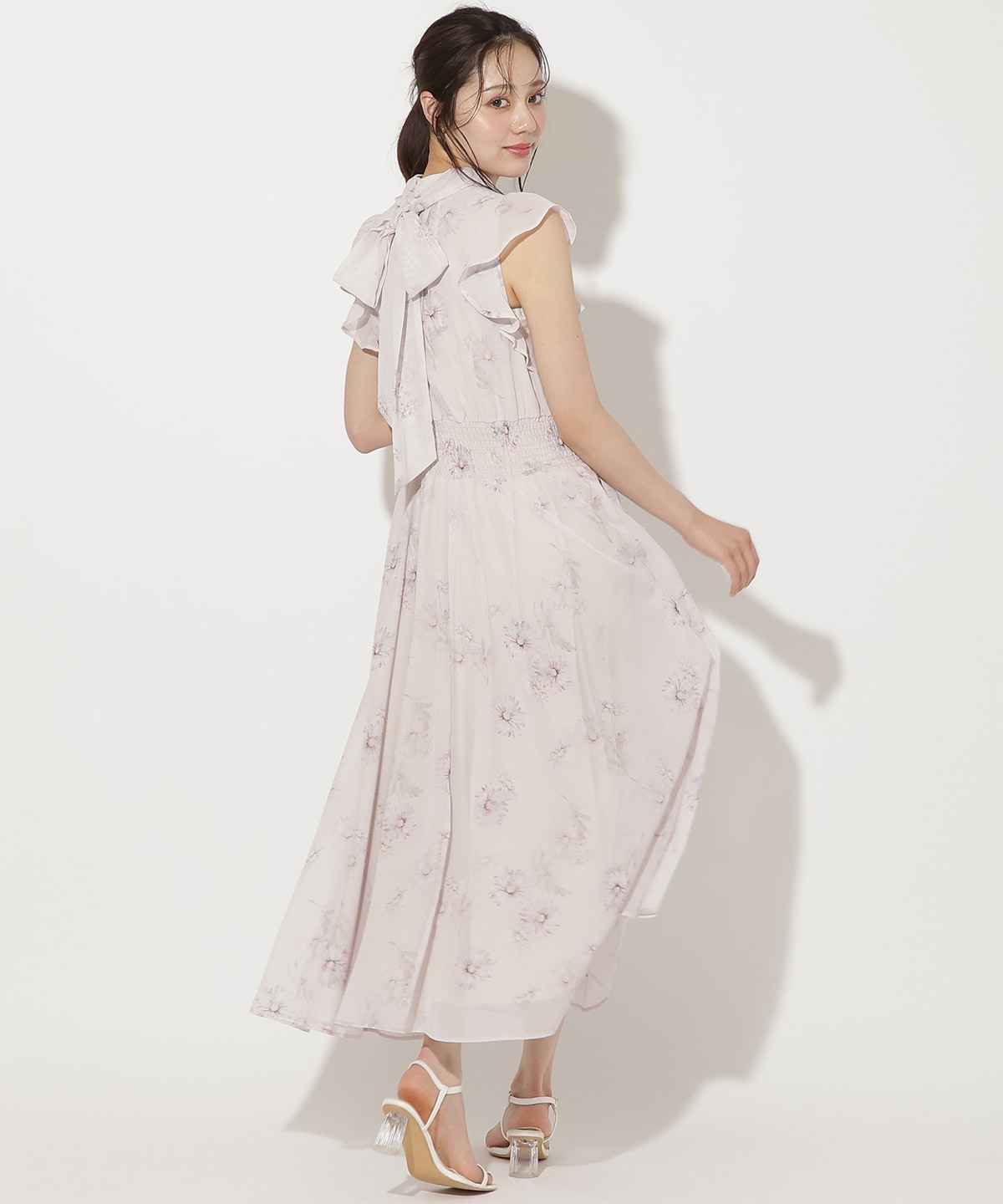 【6/11(thu)10時発売】リボンネックマーガレットプリントワンピース
