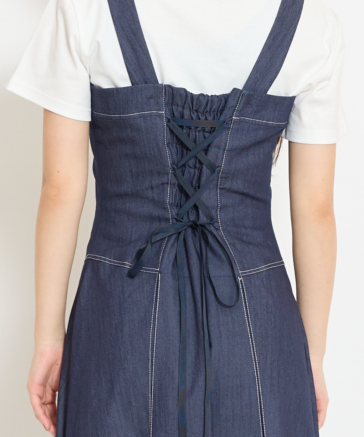 ステッチデザインフロントZIPワンピース