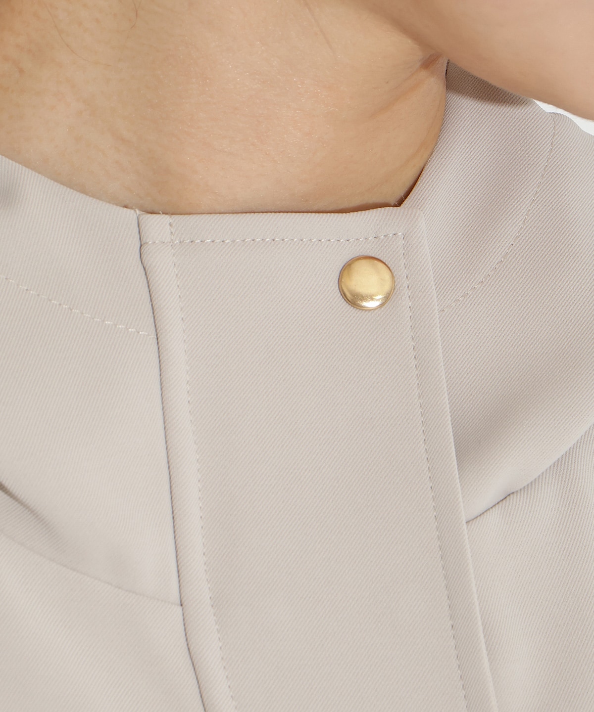 ドロストペプラムフードブルゾン