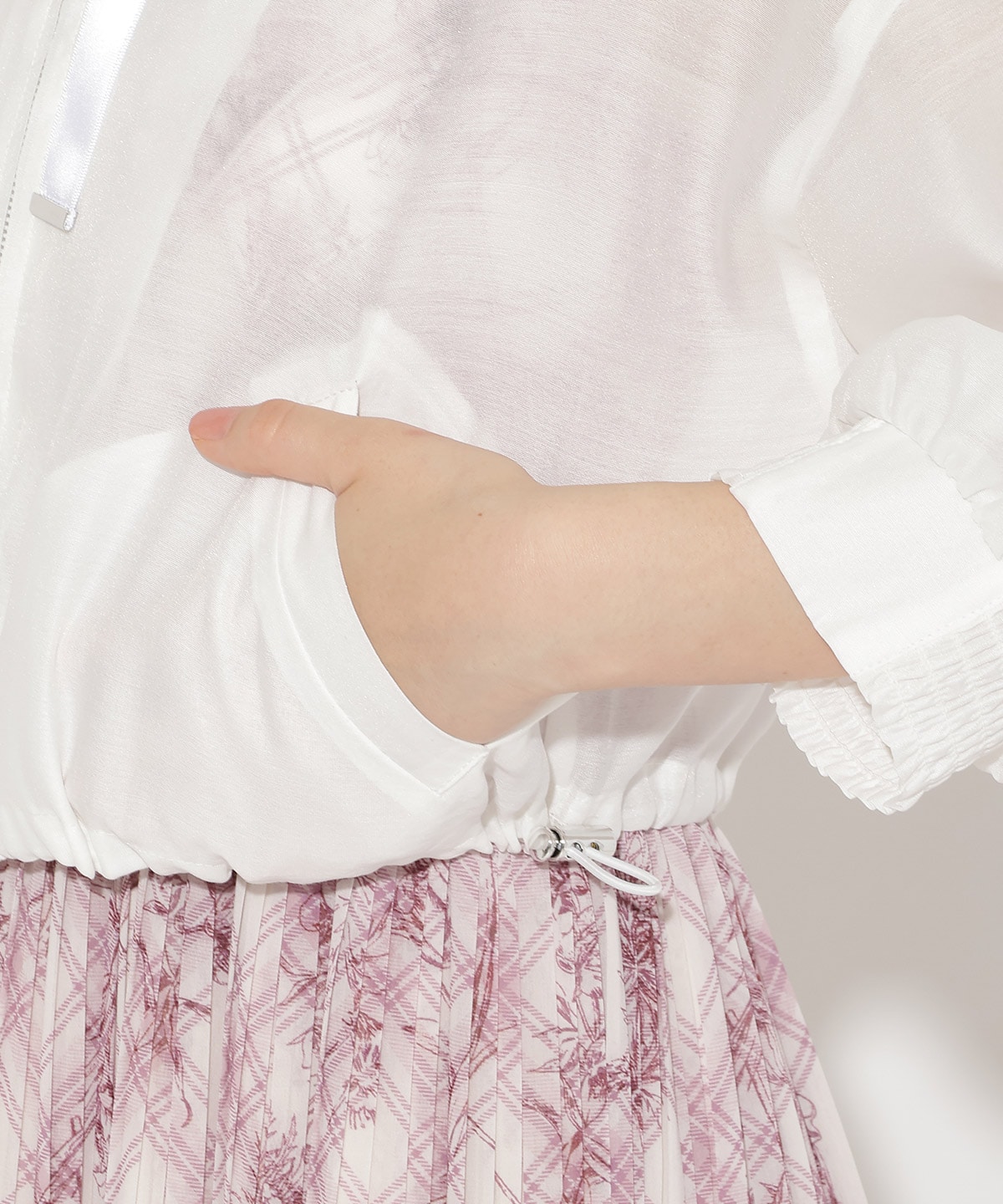 シャイニードロストシアーブルゾン