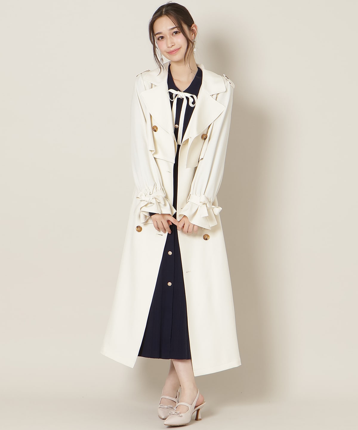 セオリーリュクス　トレンチコート　FLONI LEAD シフォンホワイト SPRING OUTER | WOMEN（レディース）｜Theory 公式通販サイト