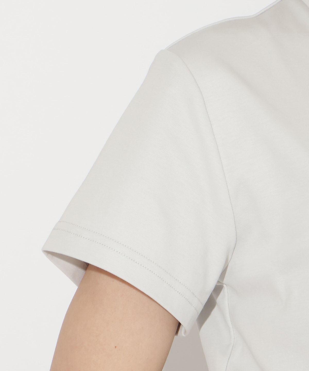 ビジュー付き刺繍ロゴTシャツ